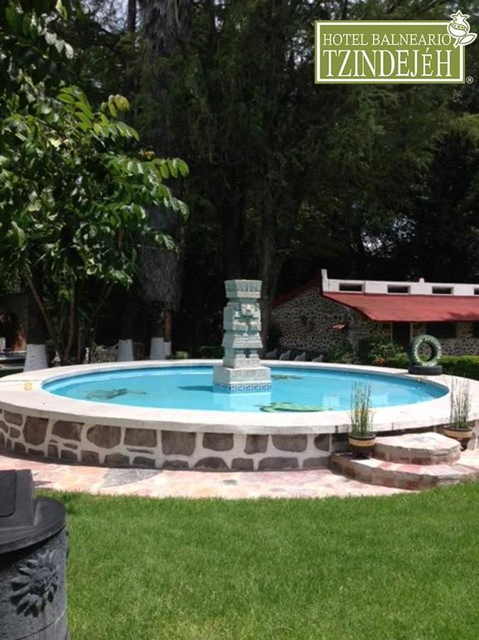 Hotel Balneario Tzindejeh Tasquillo Екстериор снимка